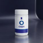 O Caps Рецензија: Pakovanje O Caps kapsula za prirodnu obnovu vida na stolu pored svežeg povrća.