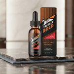 Talorix Bold Review: Το μπουκάλι Talorix Bold σε ένα σύγχρονο περιβάλλον υγείας που συμβολίζει την ανδρική δύναμη.